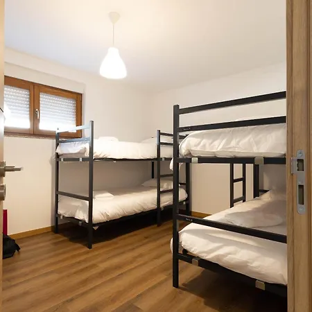 Hostel Trajadinha Do Lima *